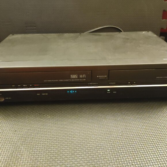 Toshiba DVD VCR Combo Player Model # SD-V296 Black (No Remote) Works - Picture 3 of 8
